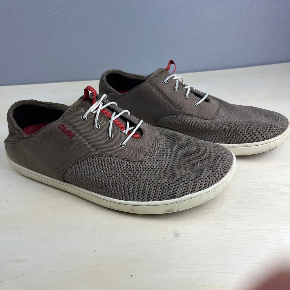 OluKai Nohea Moku Mens 10 Gray Red Boat Shoes Mesh Sneakers 10283-RK13